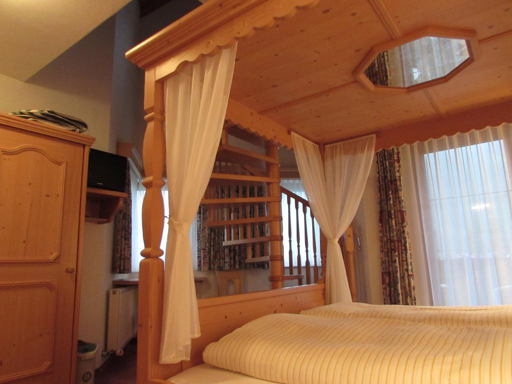Landhaus Paradies Samnaun سبيس الغرفة الصورة
